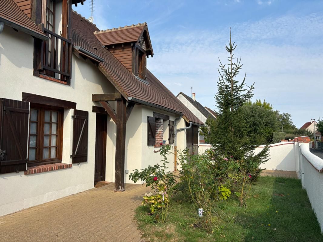 SAINT-GERVAIS-LA-FORET Maison 5 pièce(s) 96 m2 2