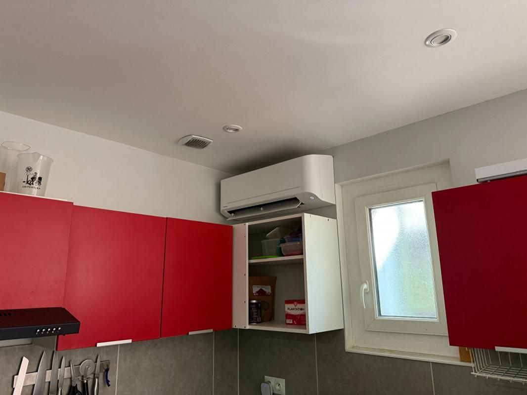 SAINT-GENEST-LERPT Appartement Saint Genest Lerpt 3 pièce(s) 41 m2 4