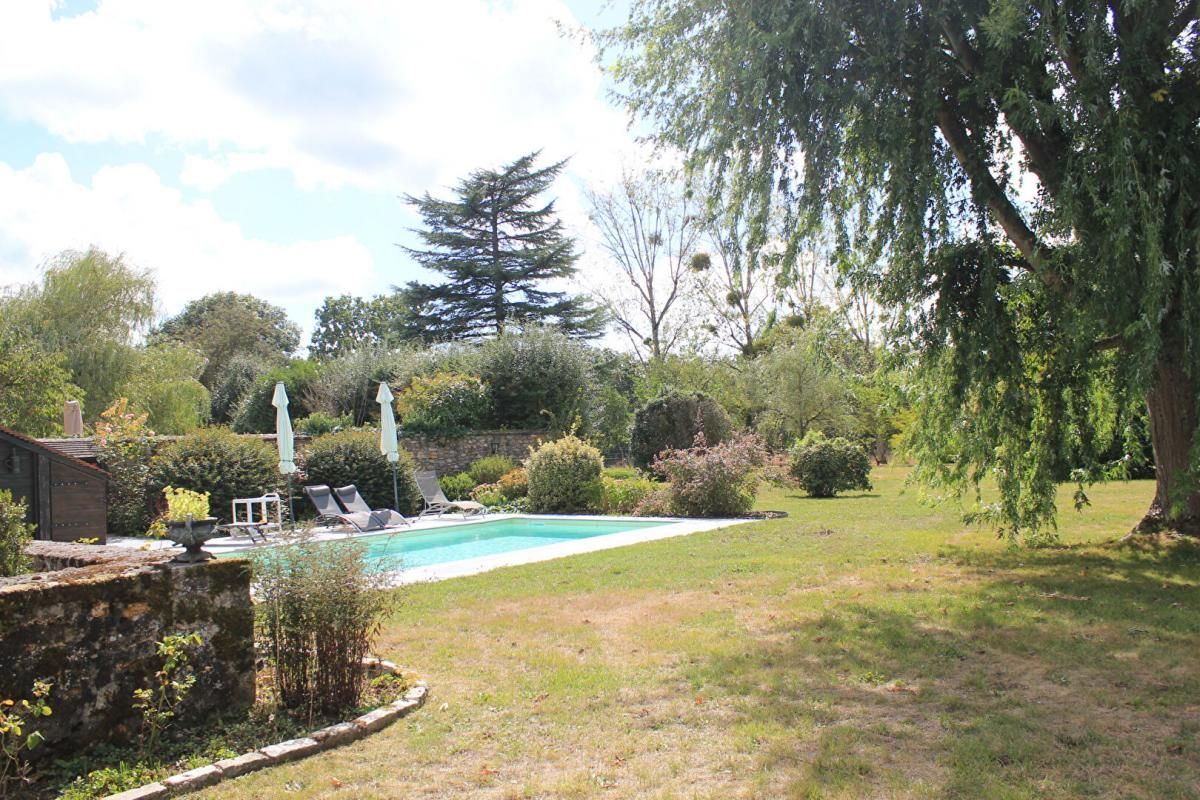 LA CELLE-LES-BORDES Maison La Celle Les Bordes 6 pièces, 196m2 3