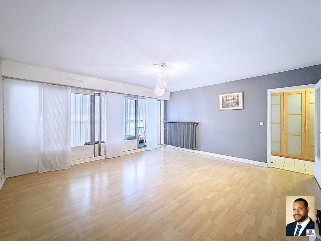 Appartement  5 pièces 100m² avec cave, balcon et parkings