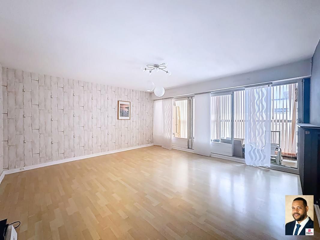 VITRY-SUR-SEINE Appartement  5 pièces 100m² avec cave, balcon et parkings 2