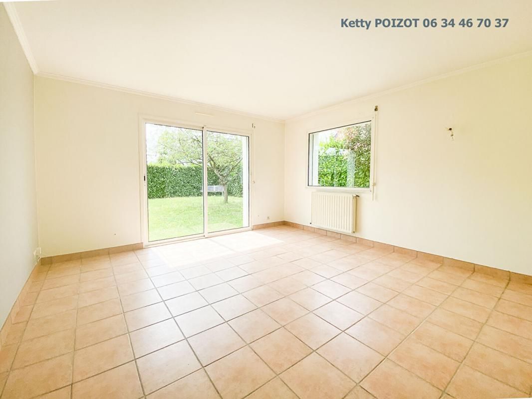 CARQUEFOU A Vendre - Maison Familiale LE BOIS ST LYS à CARQUEFOU 4