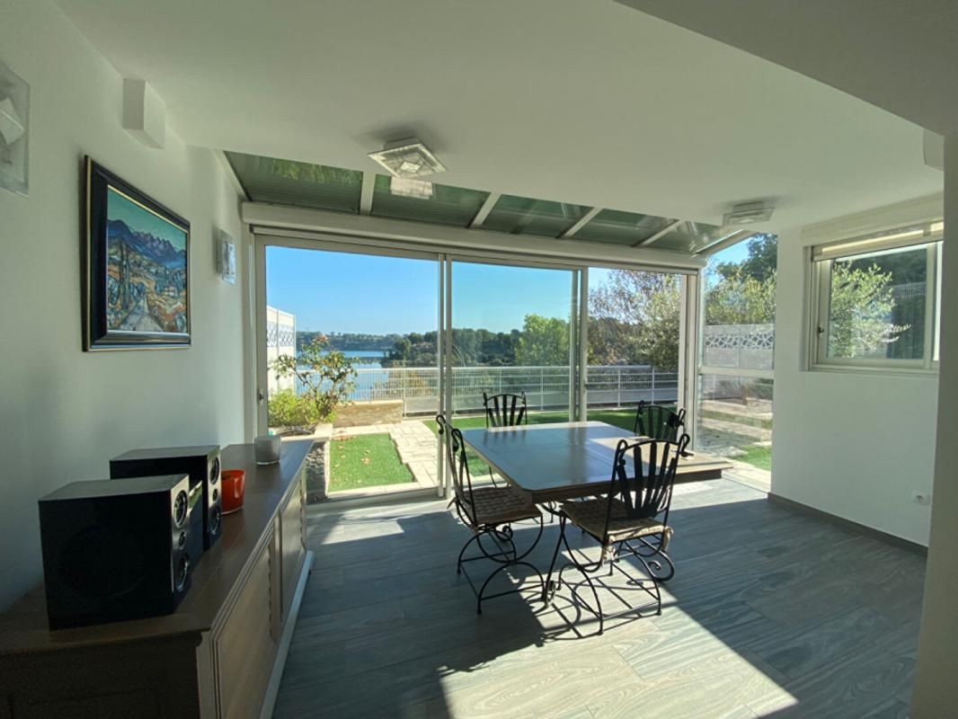 ISTRES Appartement Meublé avec vue imprenable sur l'étang 3