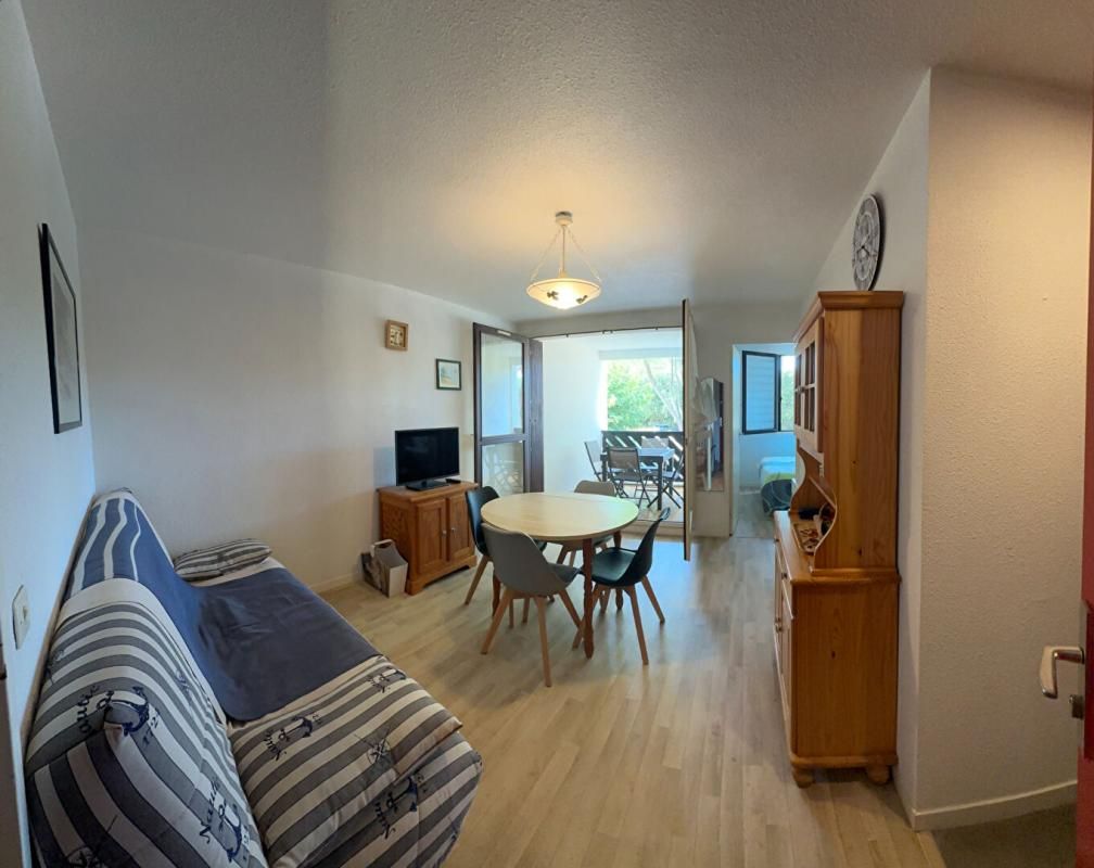 SAINT-GEORGES-DE-DIDONNE Appartement Saint Georges De Didonne 26 m2 150 M Plage 3