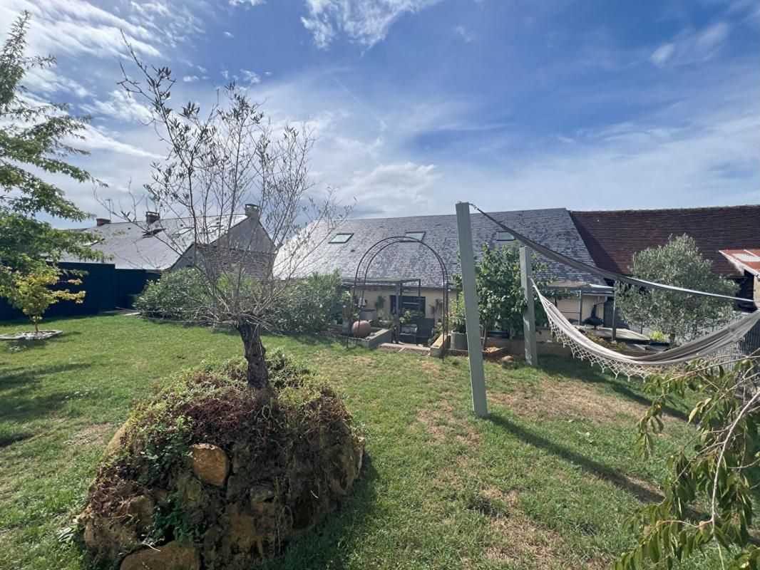 NEUVILLE-SUR-SARTHE Maison - LA TRUGALLE - 6 pièce(s) - 147 m² 2