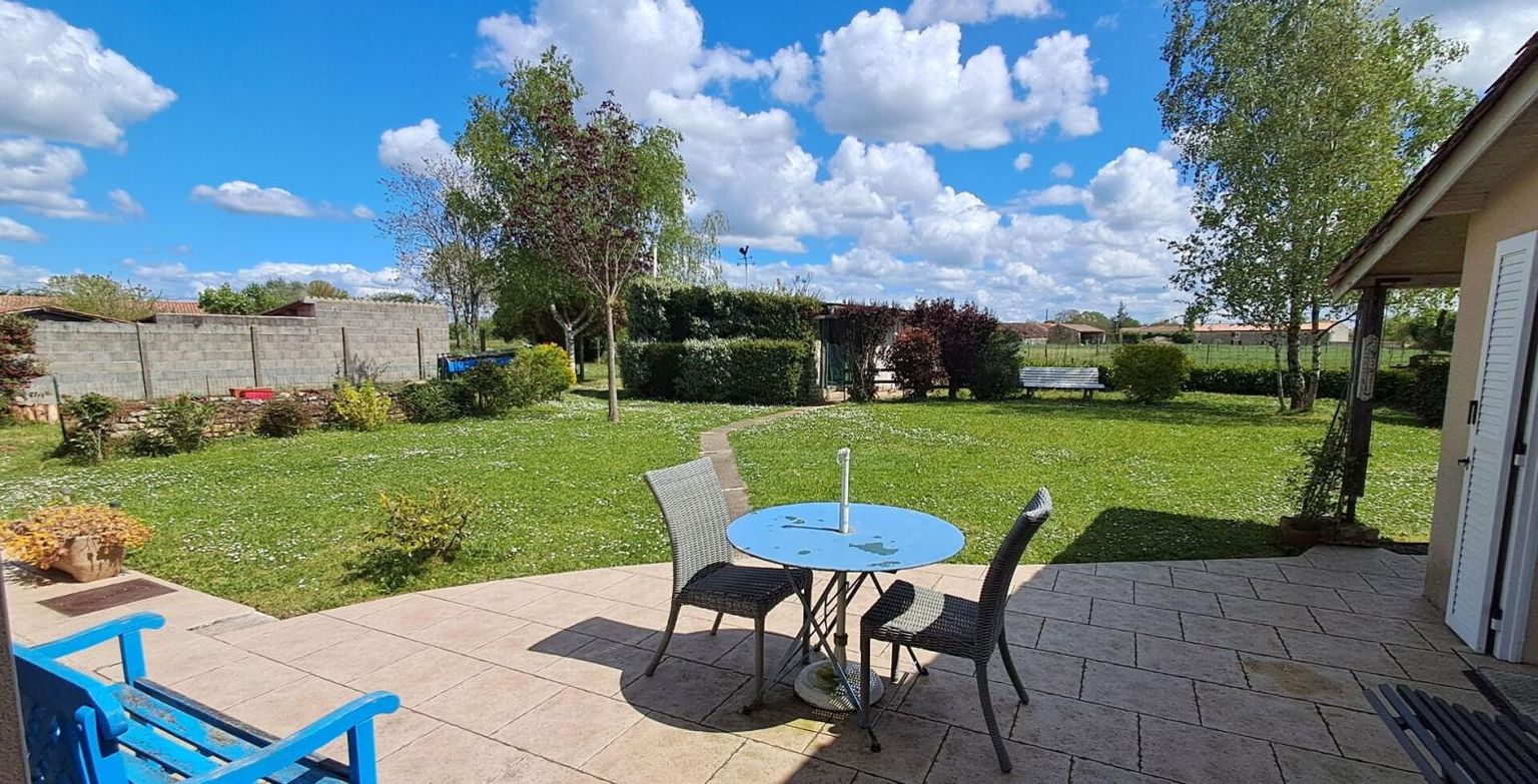 MONTREUIL Maison 4 pièce(s) 96 m2 plain-pied garage terrain plat et clos 3