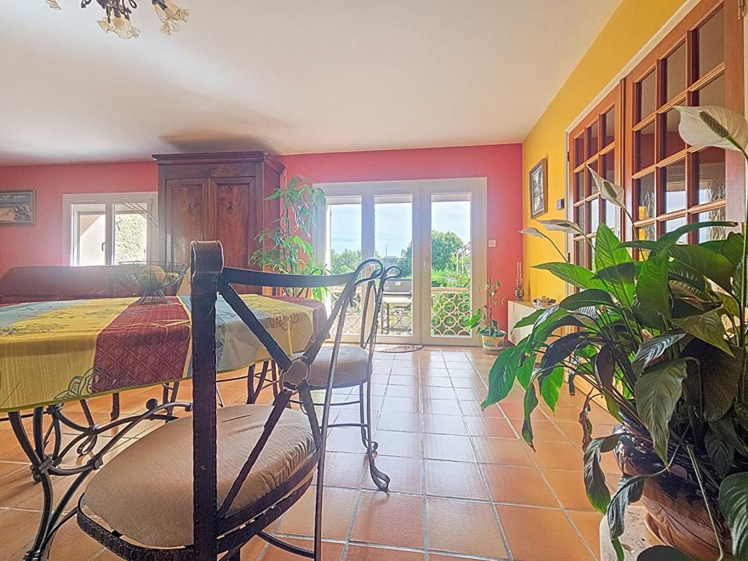 CODOLET Maison 8 pièce(s) 210 m2 4