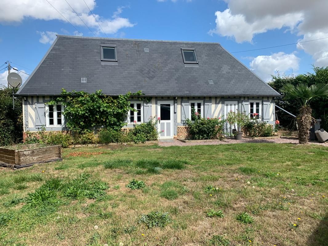 FONTAINE-LA-LOUVET Ensemble de 2 maisons sur un terrain de 800 m2 2