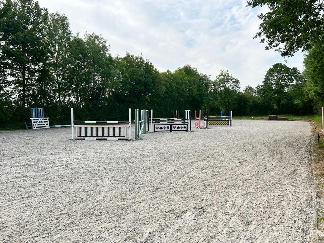 SAINT-HILAIRE-DES-LOGES Demeure de prestige Saint Hilaire Des Loges 15 pièce(s) 351.33 m2 3