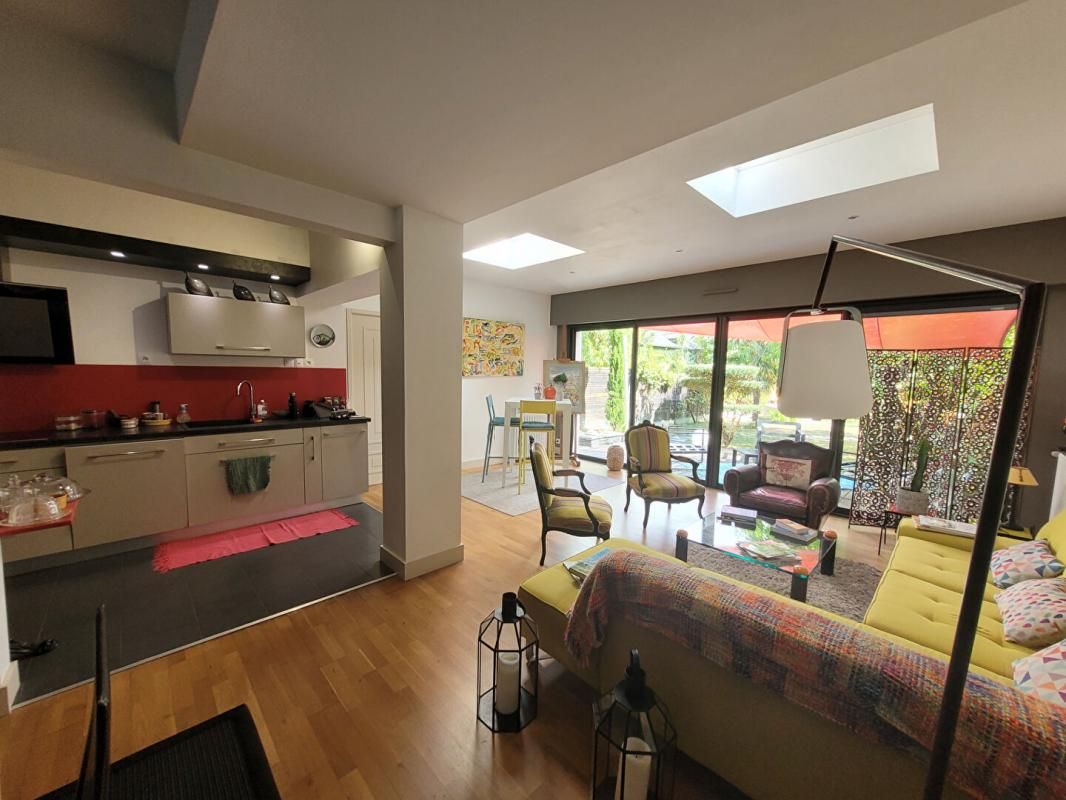ANGERS Maison Angers 7 pièce(s) 141.71 m2 4