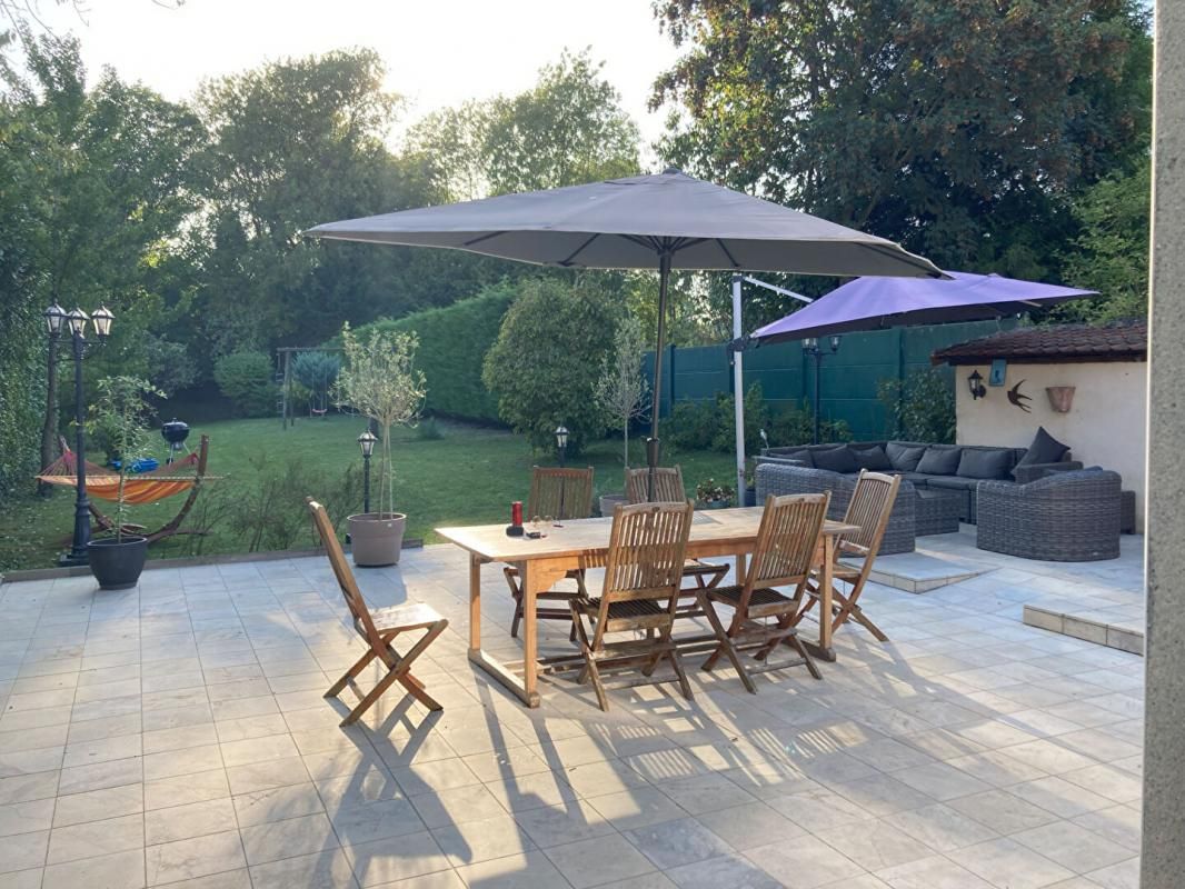 SAINT-QUENTIN MAISON INDIVIDUELLE -JARDIN-GARAGE 2