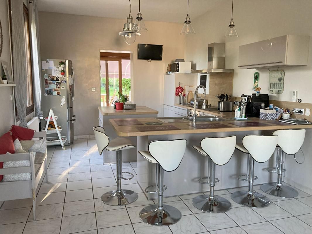 SAINT-QUENTIN MAISON INDIVIDUELLE -JARDIN-GARAGE 4