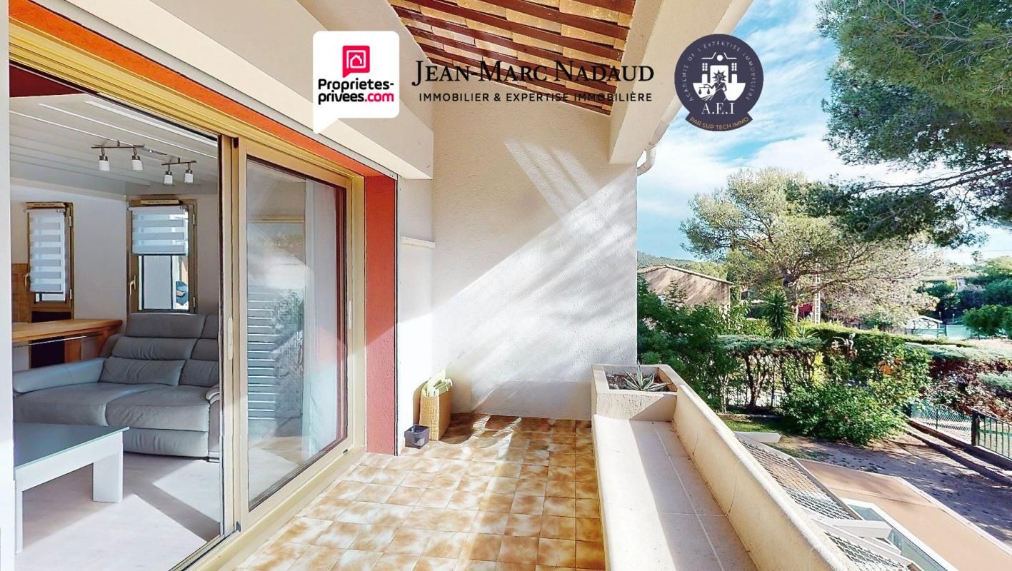 SAINT-RAPHAEL SAINT-RAPHAËL-2 PIÈCES DUPLEX DERNIER ÉTAGE-TERRASSE SUD-EST -MEUBLÉ & ÉQUIPÉ 1