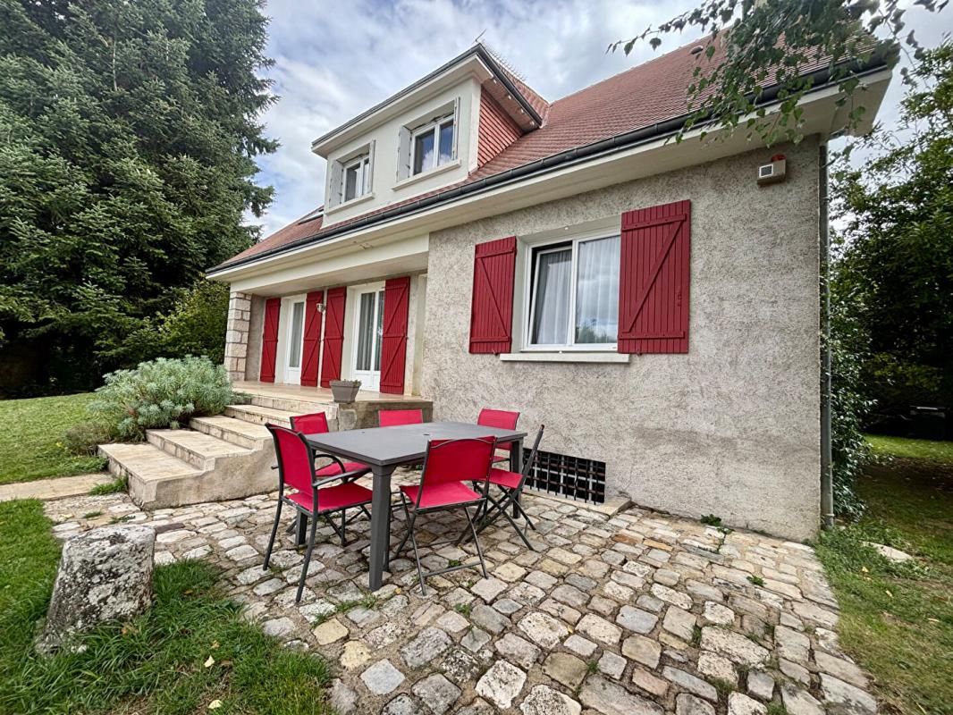 SAINT-SULPICE-DE-POMMERAY Maison 6 pièces 148 m2 Saint Sulpice 1