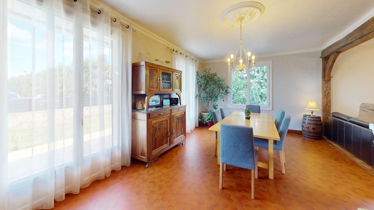 SAINT-SULPICE-DE-POMMERAY Maison 6 pièces 148 m2 Saint Sulpice 4