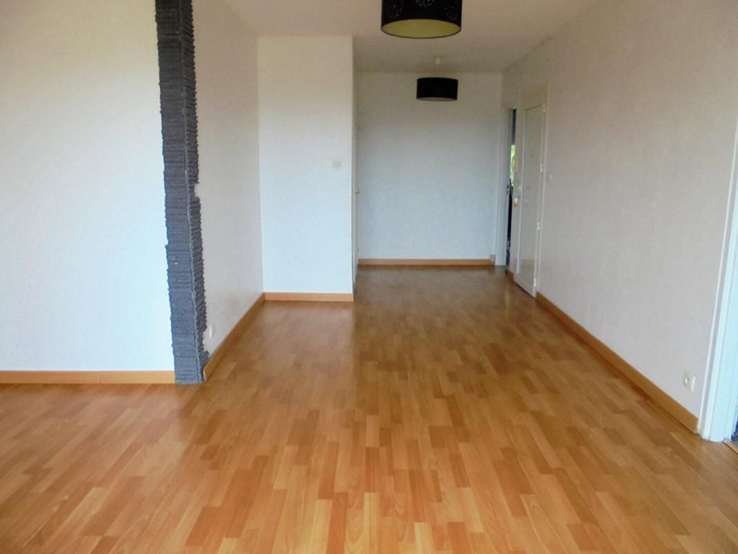 MARTIGUES Appartement T4 De 74 m² 3