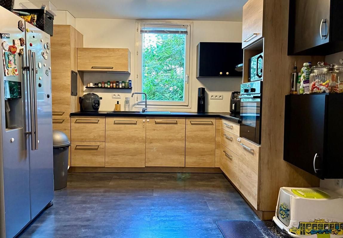 FRESNES Appartement 3 pièces 70m2 avec cave et place de parking box 2