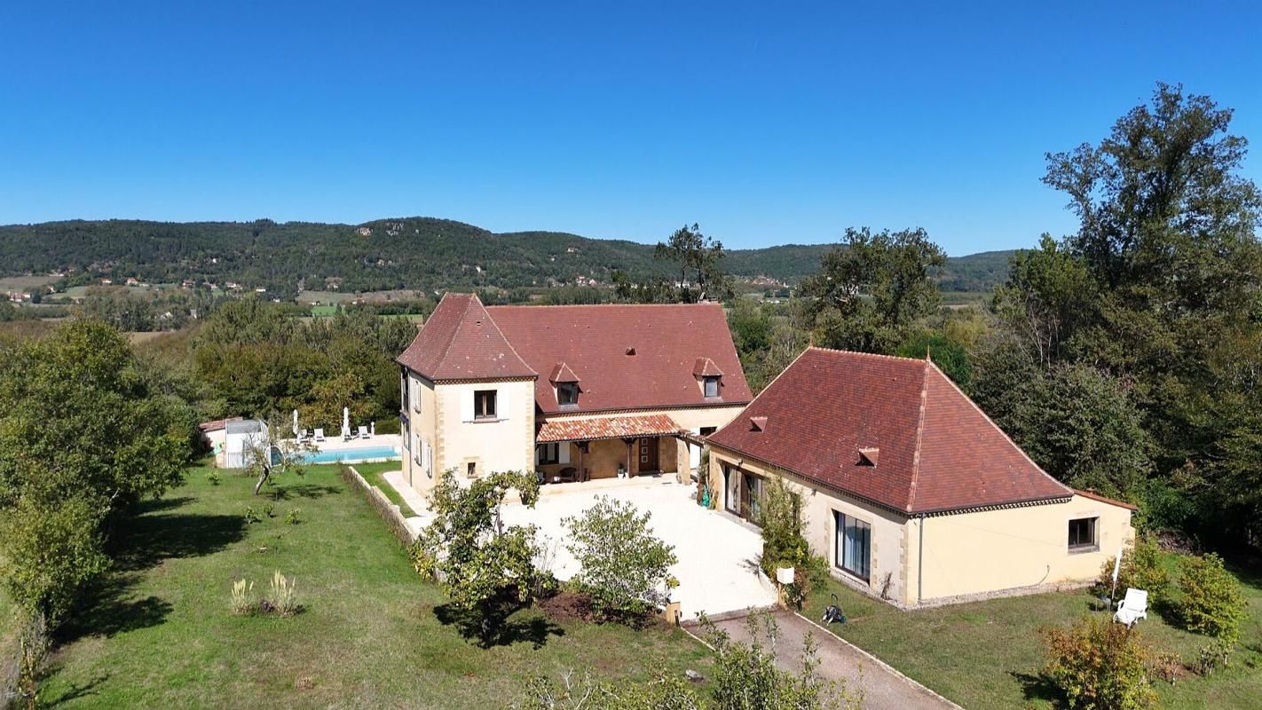 CASTELNAUD-LA-CHAPELLE Magnifique propriété avec piscine et gîtes 2