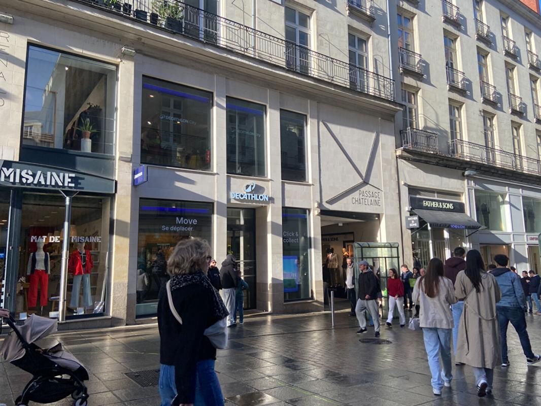 NANTES 44000 NANTES - BAIL A CEDER , LOCAL COMMERCIAL 45 M² , QUARTIER GRASLIN 4