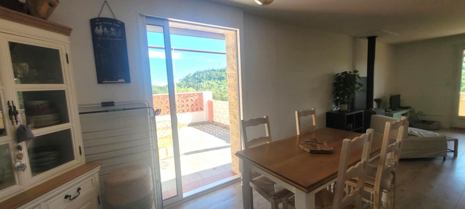 LE VAL LE VAL - VILLA de 159m² avec 3 chambres - dépendance et garage 4