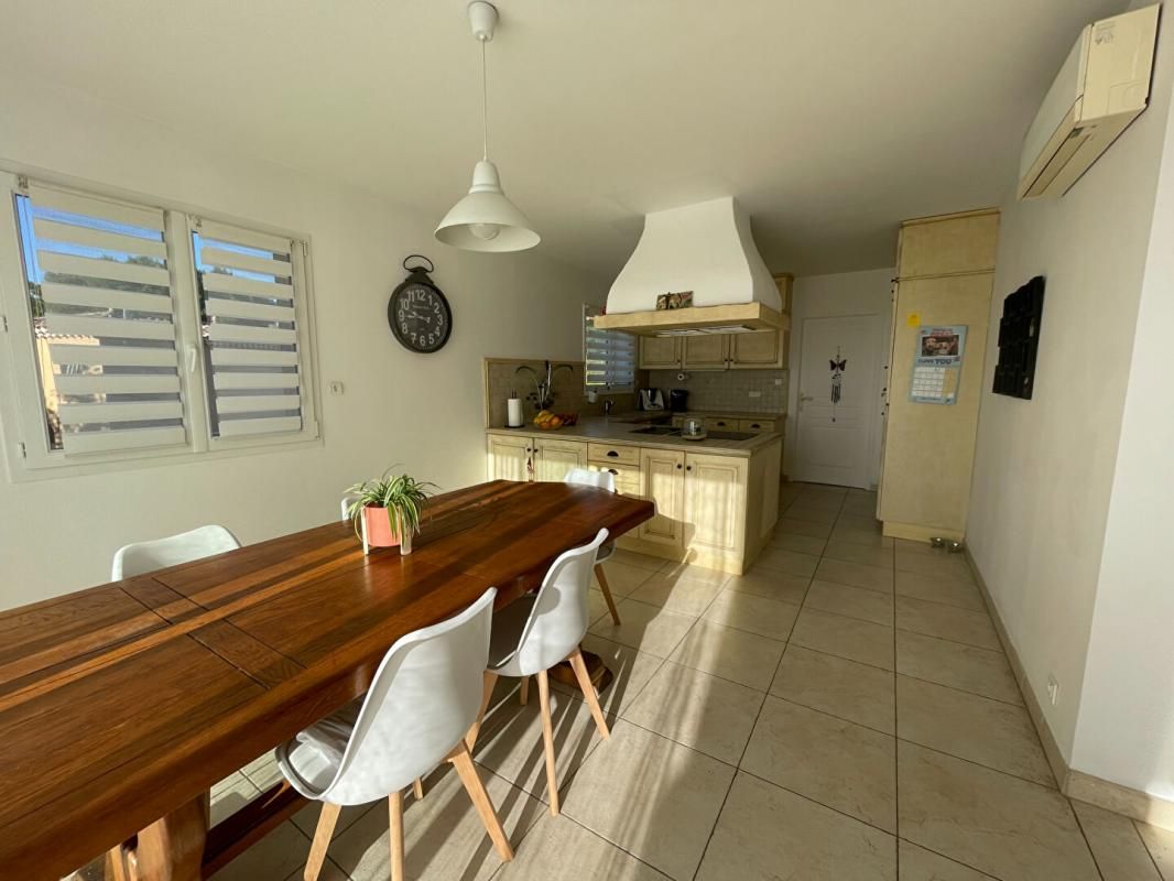 AUTIGNAC Maison Autignac 10 pièce(s) 288 m2 3