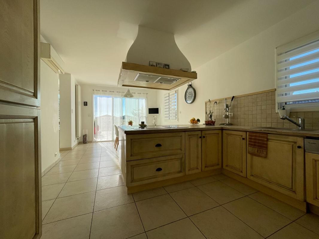 AUTIGNAC Maison Autignac 10 pièce(s) 288 m2 4