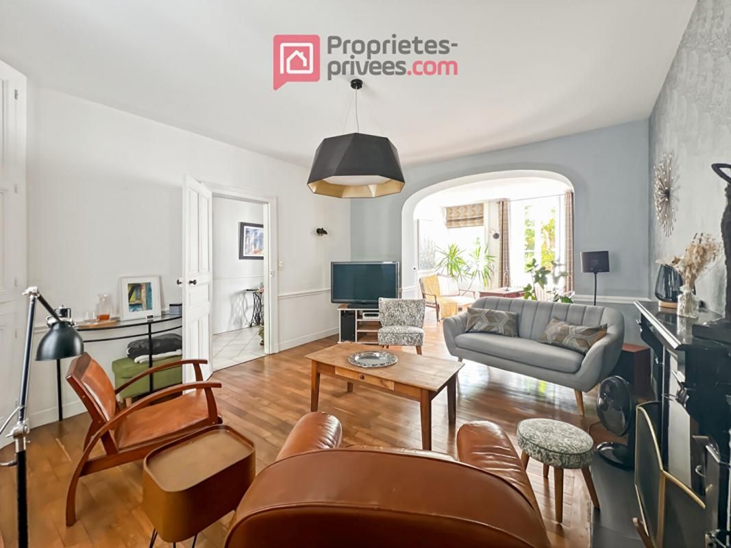 CHATEAUBRIANT Maison de caractère en centre ville de Chateaubriant 9 pièce(s) 210 m2 3