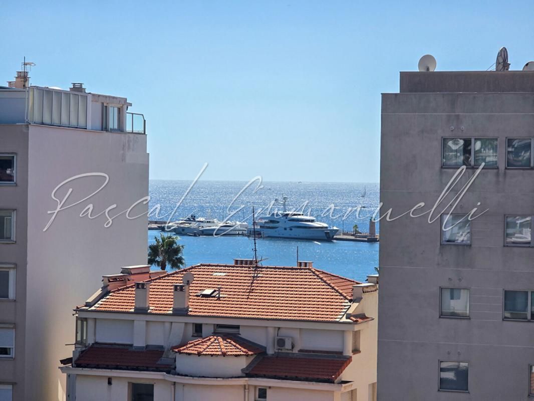 CANNES Appartement 3 pièce(s) 119m2 toit terrasse vue mer 1 070 000 euros 2