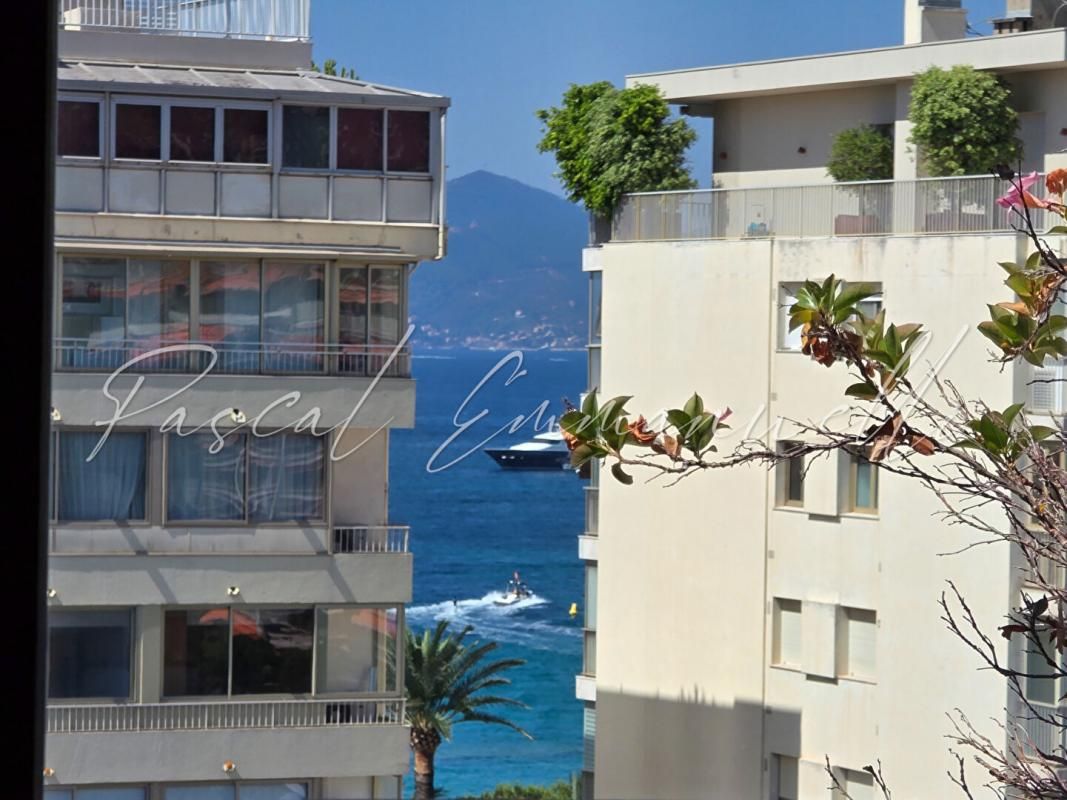 CANNES Appartement 3 pièce(s) 119m2 toit terrasse vue mer 1 070 000 euros 4
