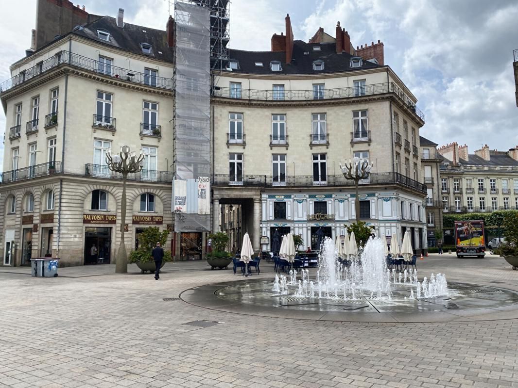 NANTES 44000 NANTES - BAIL A CEDER, LOCAL COMMERCIAL 63 m² - QUARTIER GRASLIN 2