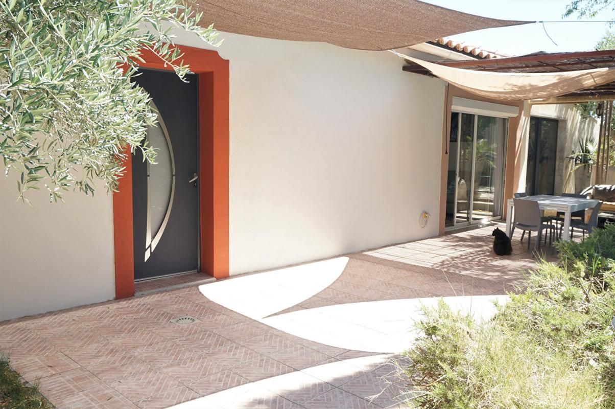 CARCASSONNE Ensemble immobilier de 440 m² sur une parcelle de 1536 m² 3
