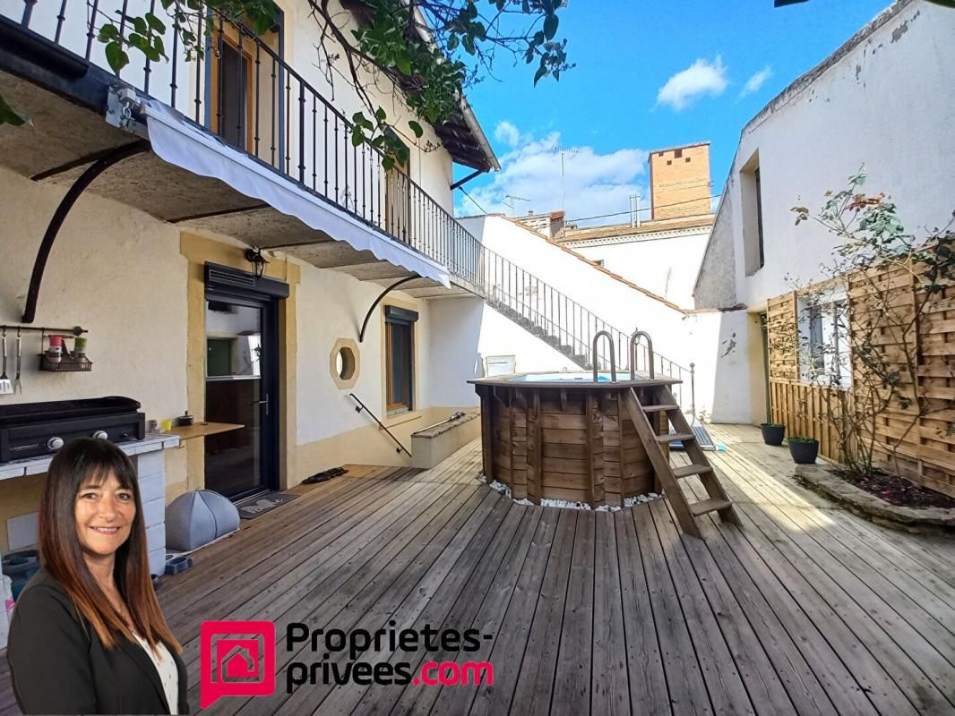 LE COTEAU Maison Le Coteau 5 chambres avec  terrasse et dépendances 1