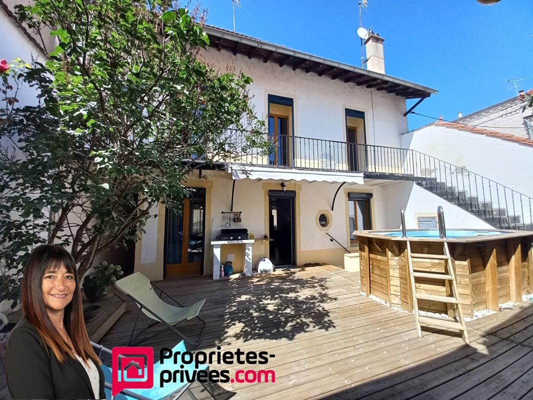 LE COTEAU Maison Le Coteau 5 chambres avec  terrasse et dépendances 2
