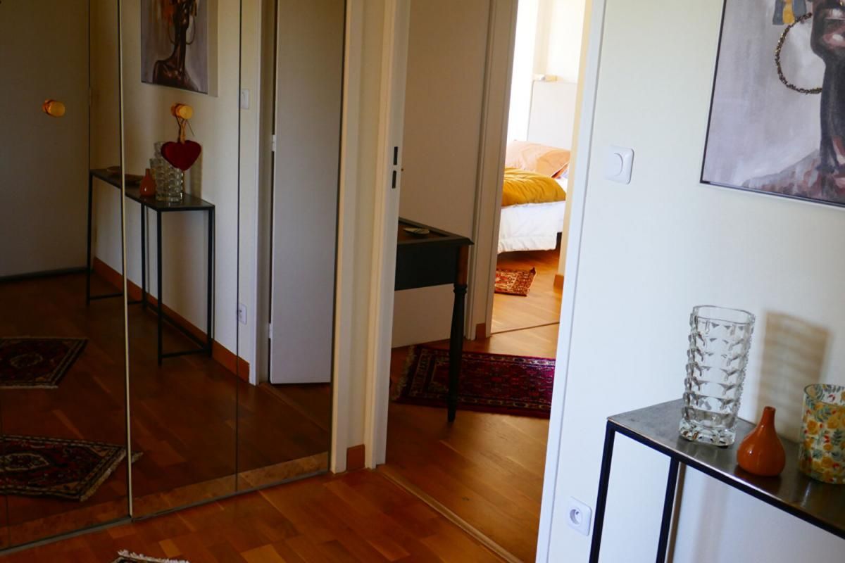 BORDEAUX Appartement d'exception dernier étage avec terrasse deux chambres ascenseur cave et parking 2