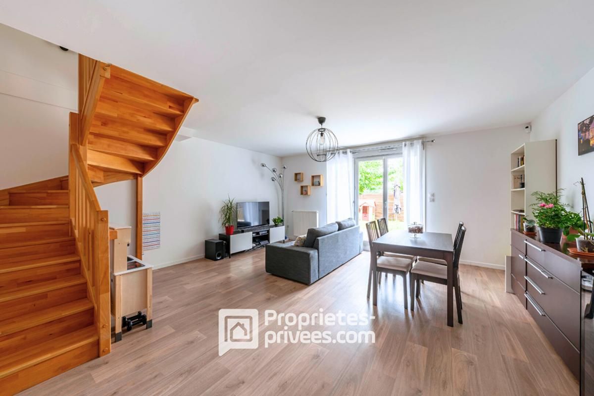 BRUYERES-LE-CHATEL MAISON CONTEMPORAINE RÉCENTE 3