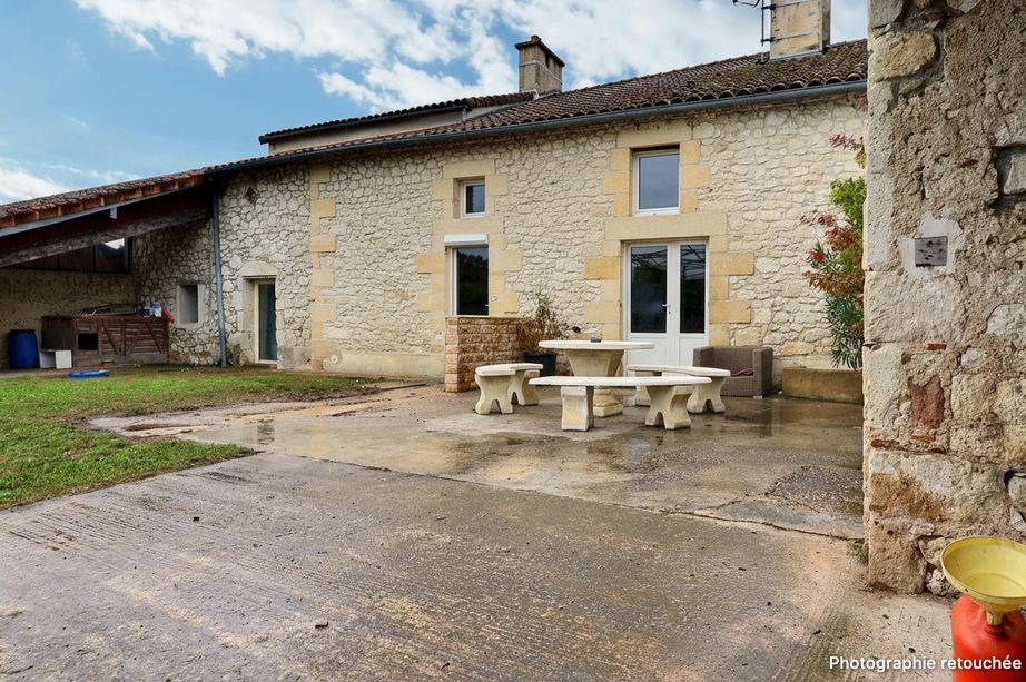 SAINT-ANTOINE-DE-BREUILH Maison  7 pièces  - 258 m2 - Caractère & Fort Potentiel 2