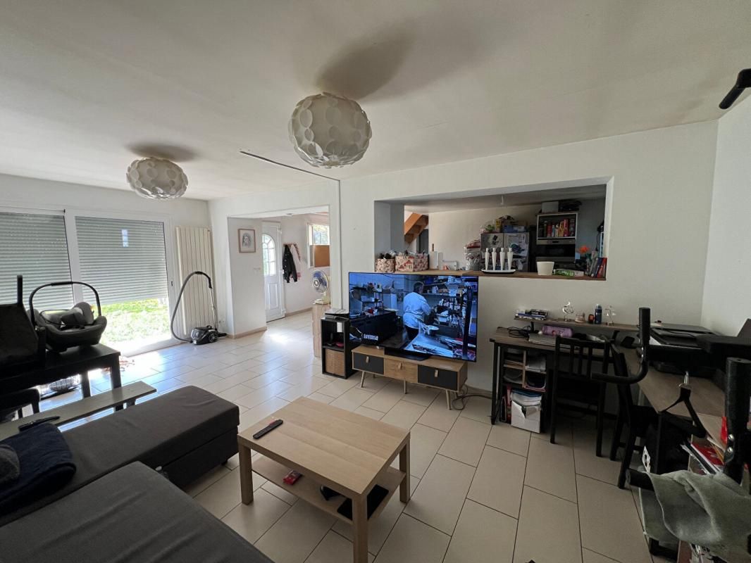 MEAUCE Propriété 101m2 3 chambres, parcelle de 920m2 2