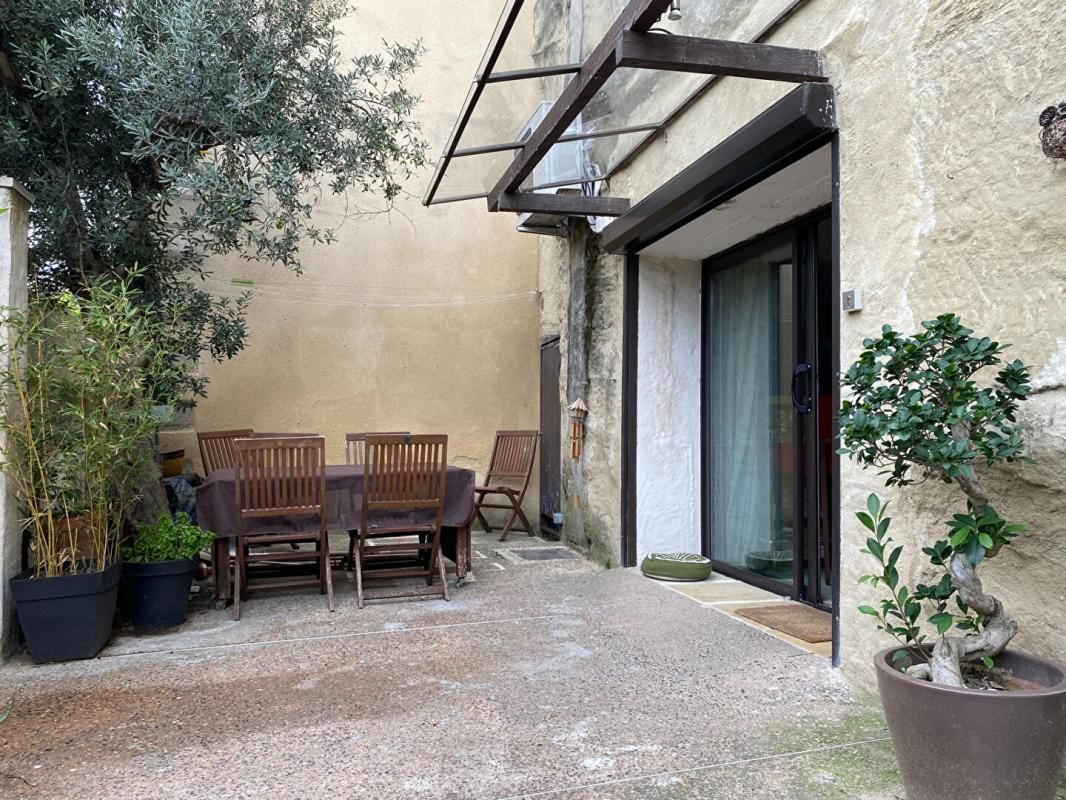 BARBENTANE BARBENTANE, MdV ATYPIQUE SH 140M², 3 CHAMBRES, EXTERIEUR 35M² 2