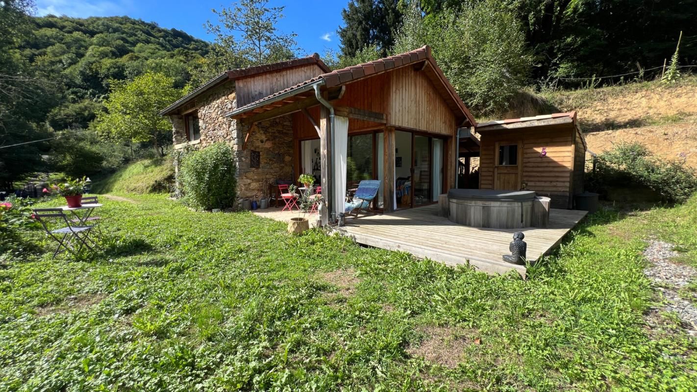 SENGOUAGNET Grange rénovée au coeur des Pyrénées 4