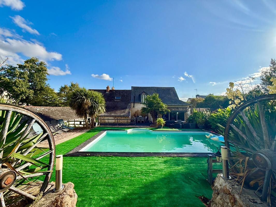 Maison Les Hauts D Anjou 10 pièces 260 m2 avec piscine
