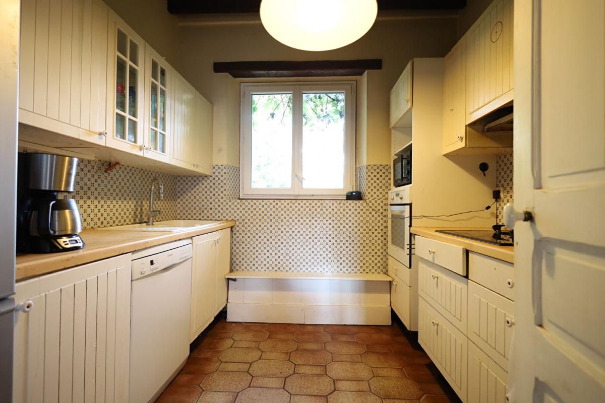 BOUAFLE Maison de caractère 5 pièces à Bouafle ? 180 m² 4