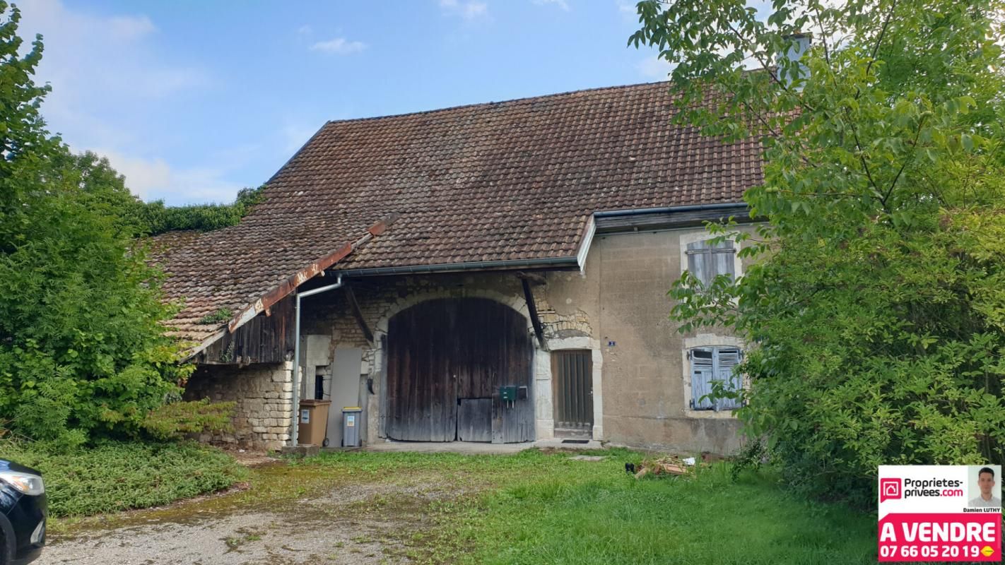 BERMONT Ferme à rénover de 259 m² 1