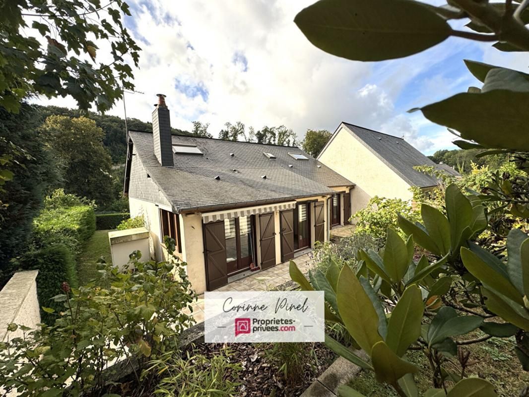 SAINT-LAURENT-DE-BREVEDENT Maison familiale - Secteur prisé - Sous-sol complet 1