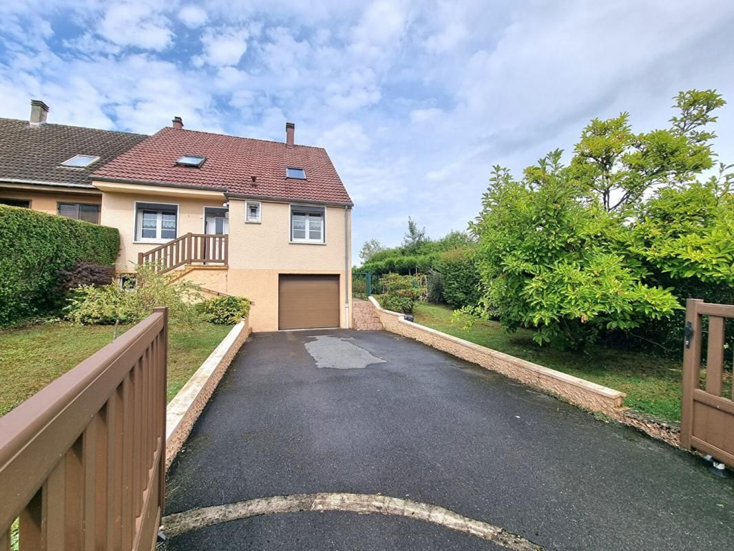 Maison  5 pièce(s) 106 m2