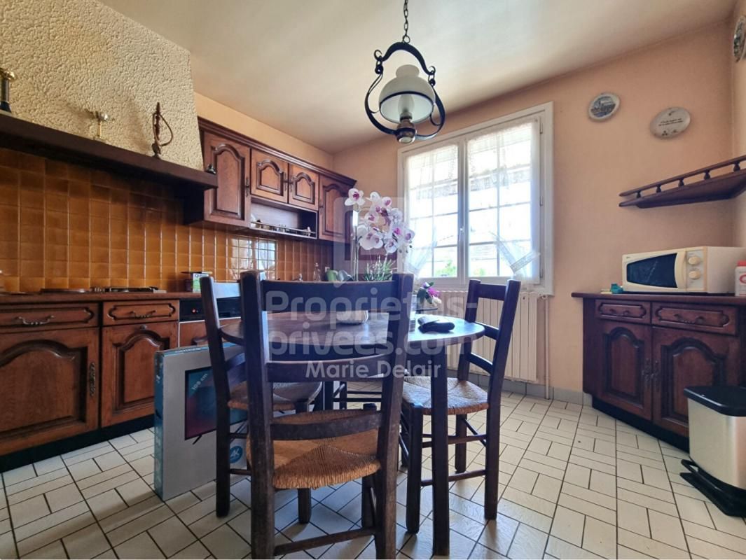 LA CHARITE-SUR-LOIRE Maison La Charite Sur Loire 3 pièce(s) 85 m2 4