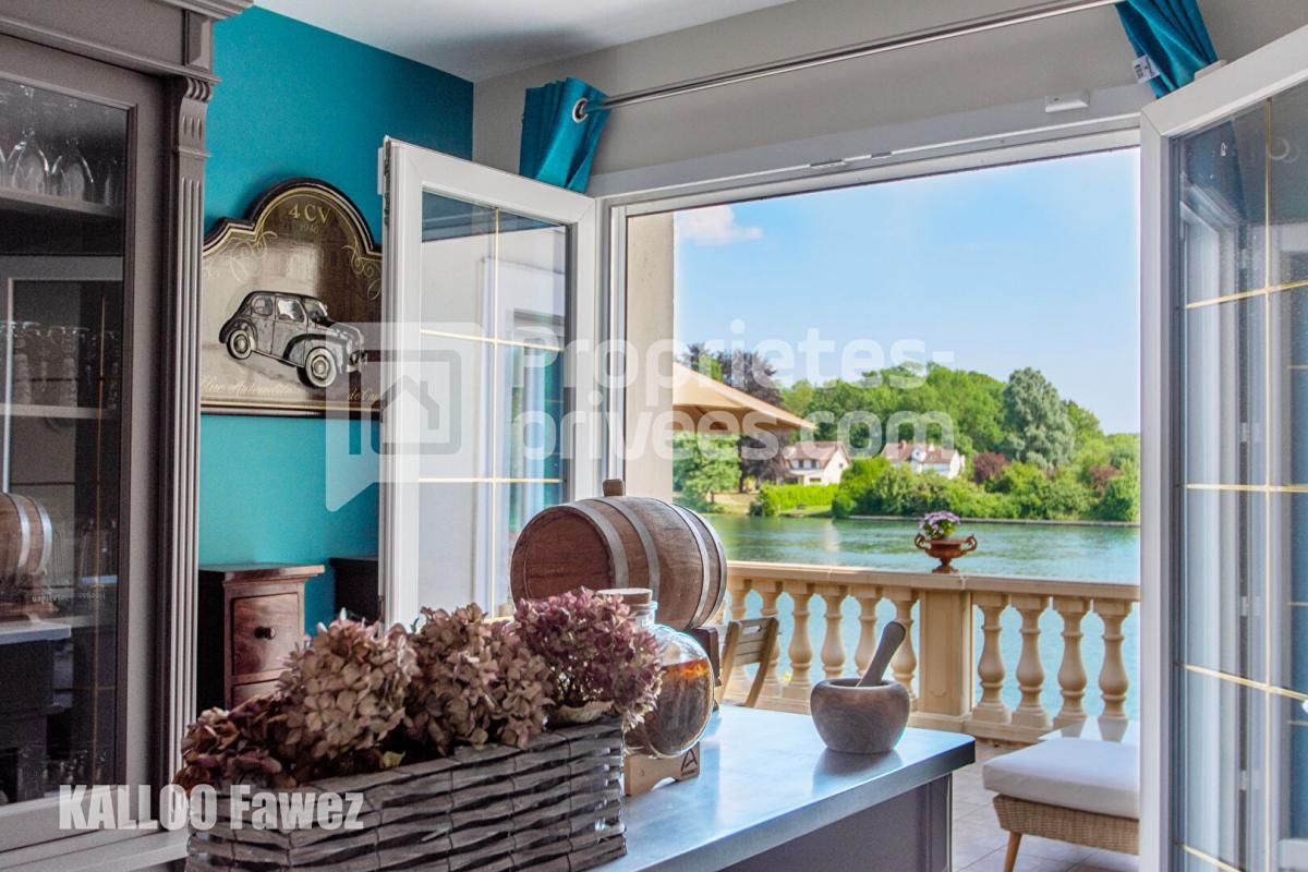 LE COUDRAY-MONTCEAUX Maison de 8 pièces en bord de Seine 1