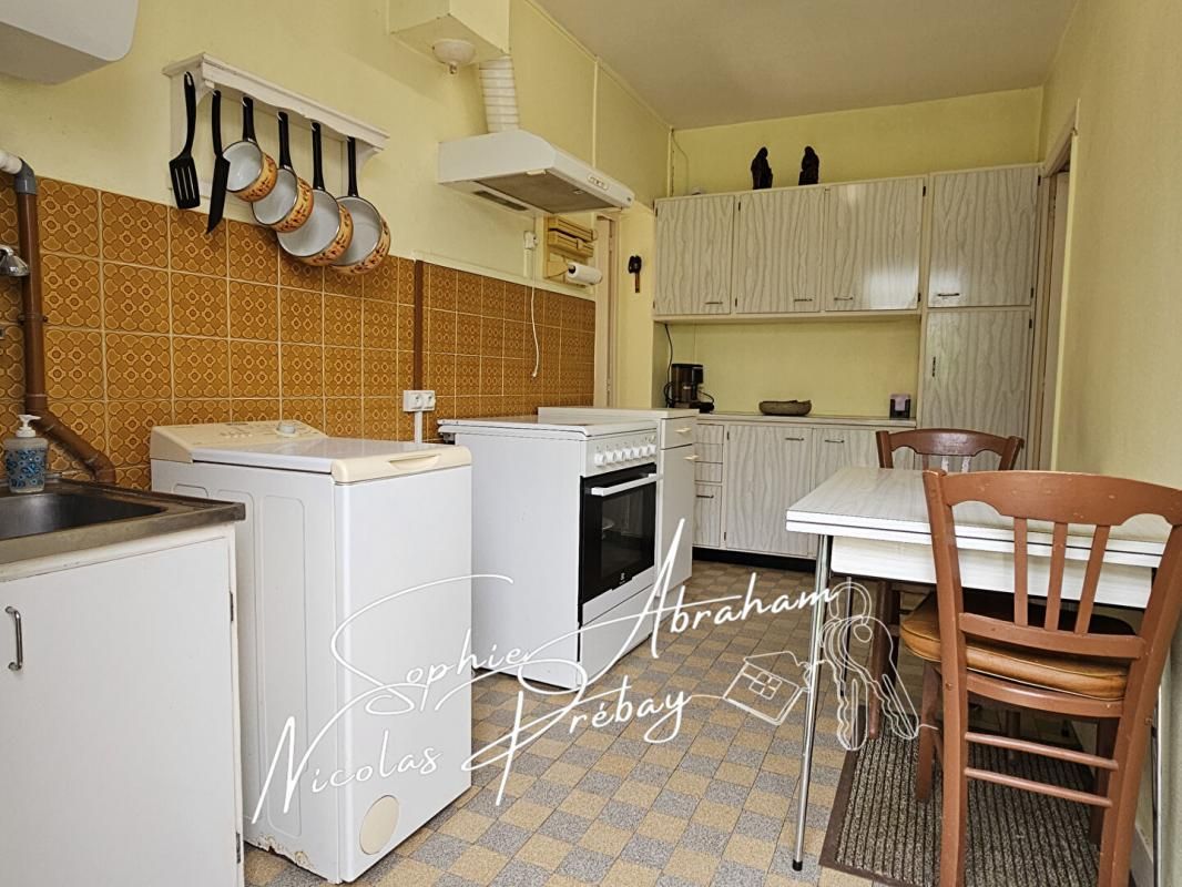 TOURY Maison rurale avec grand terrain et grange 4