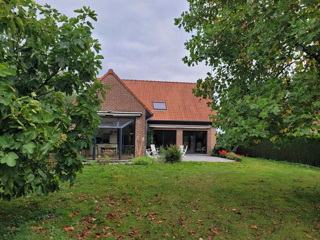 Nomain  Maison 5 pièce(s) 190 m2