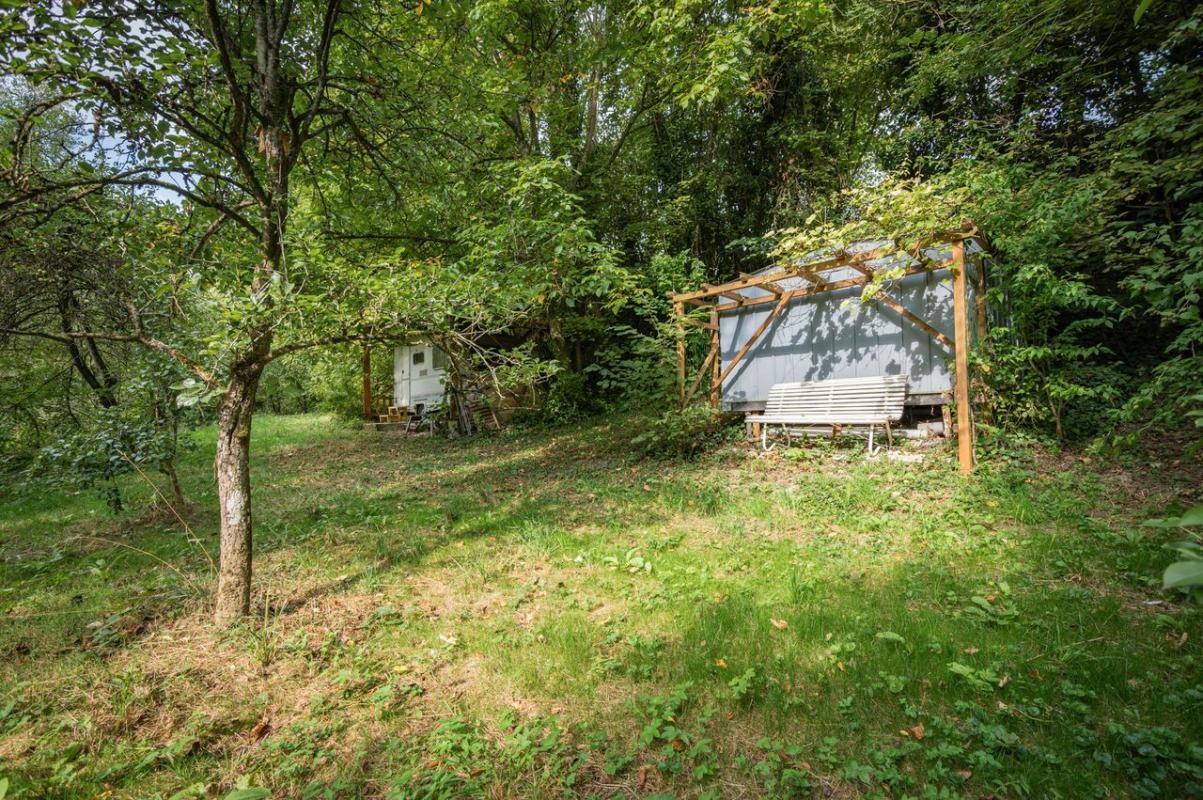 CHATEAU-PORCIEN Terrain de loisirs, pêche, détente, Voie Verte 4
