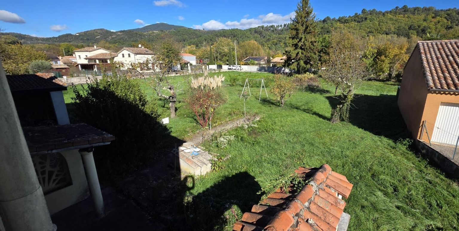 LALEVADE-D'ARDECHE Maison de 163 m2 avec appartement indépendant et Entrepôt de 90 m² 3